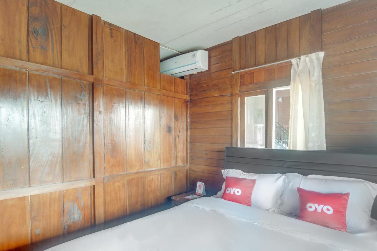 Oyo 3086 Mahanaim Rike Hotel Manado